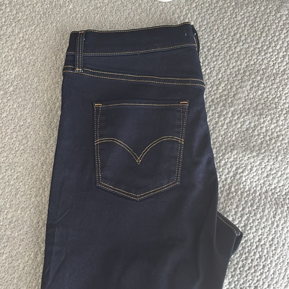 Levi Jeans 311 Shaping Skinny - Picture 2 of 4